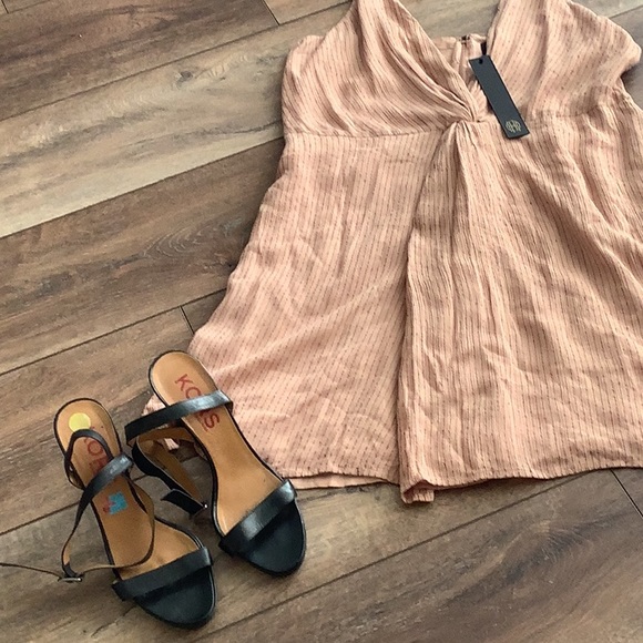 Gorgeous House of Harlow 1960 x REVOLVE dress NWT🎉🎉🎉 - Picture 2 of 12